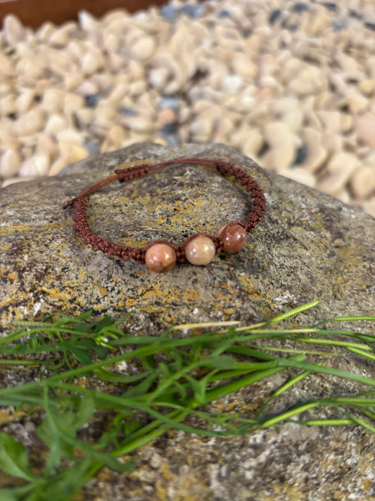 Fossil Agate Aura Macrame